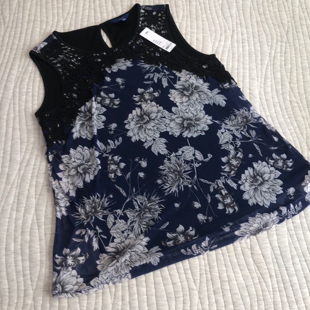 NWT APT 9 Women’s Sleeveless Shirt size Large Navy